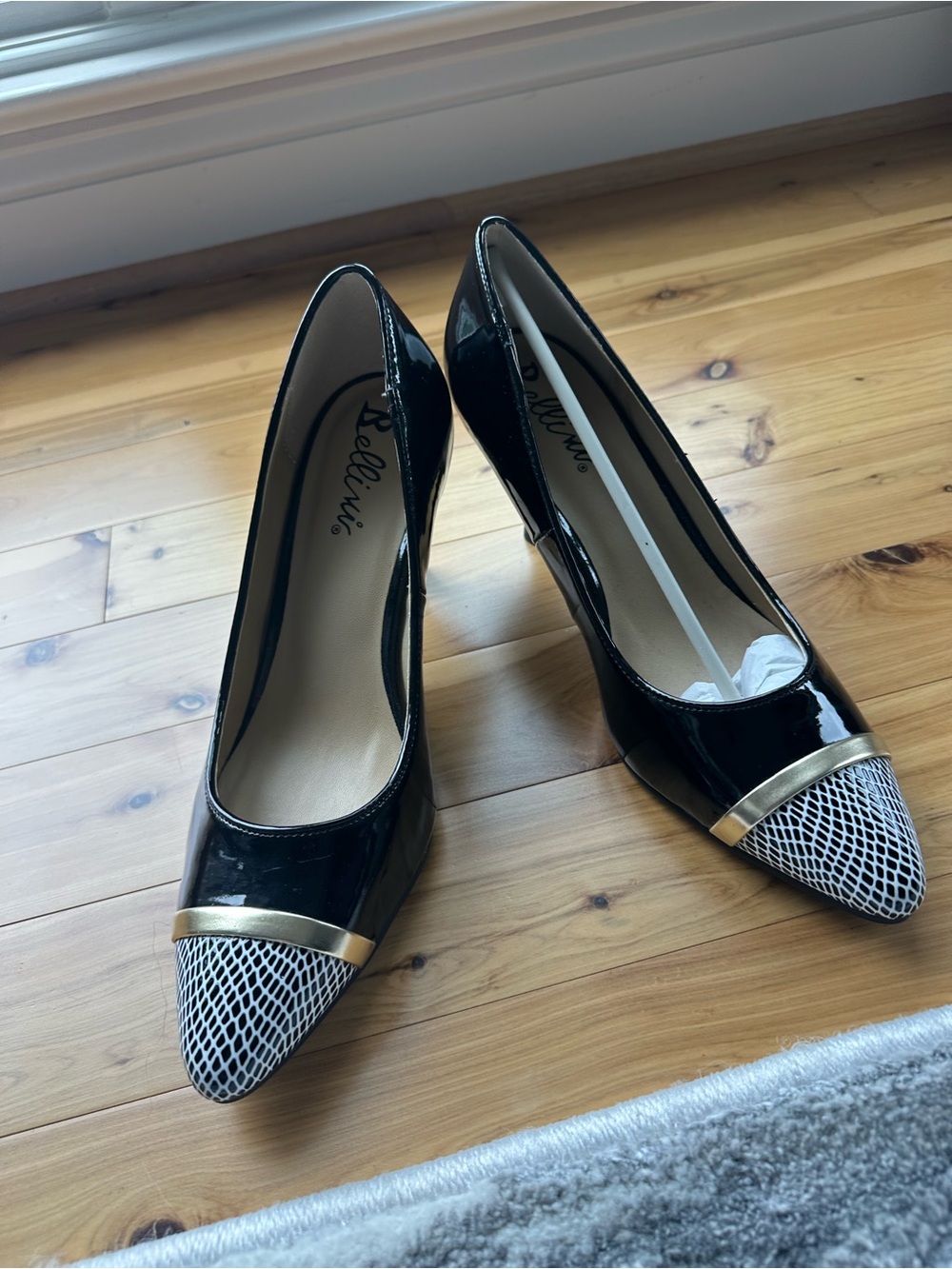 Bellini Black Patent Pointed Toe Pumps with Gold Accent and Patterned Toe